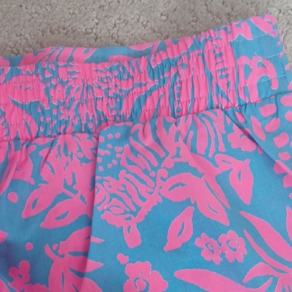 Lilly PulitzerShorts - Picture 8 of 12
